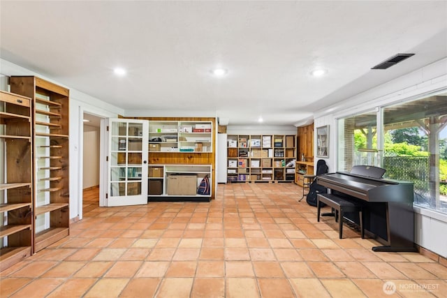 5325 Monta Vista Dr E, Edgewood, WA 98372 - sitting room with recessed lighting