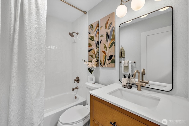 11701 100th Ave NE Unit 2, Kirkland, WA 98034 - full bathroom with vanity and shower / tub combo with curtain