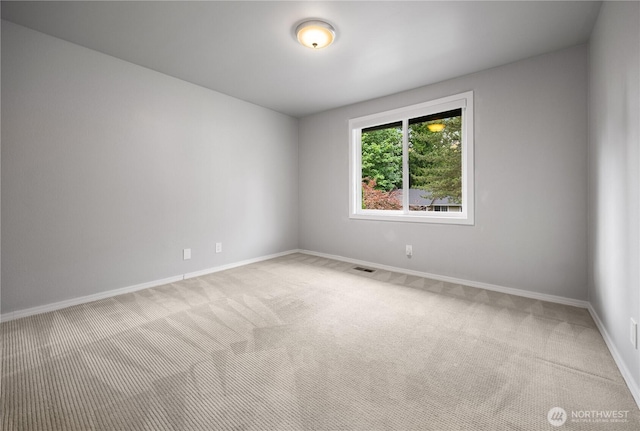 11335 NE 149th St, Kirkland, WA 98034 - empty room featuring carpet