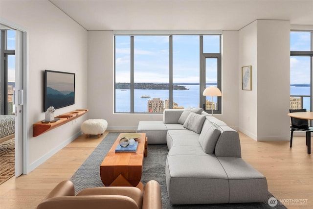 2510 6th Ave Unit 3605, Seattle, WA 98121 - living area with light wood-style floors and baseboards