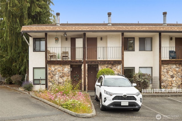 7812 196th St SW Unit B2, Edmonds, WA 98026 - view of building exterior with uncovered parking