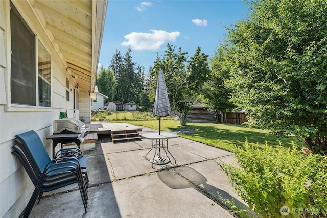1921 Mountain View Dr, Mount Vernon, WA 98273 - view of patio / terrace