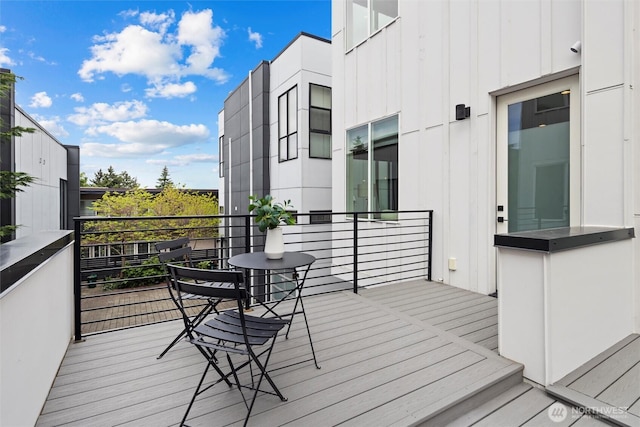 2337 10th Ave E Unit C, Seattle, WA 98102 - photo 2