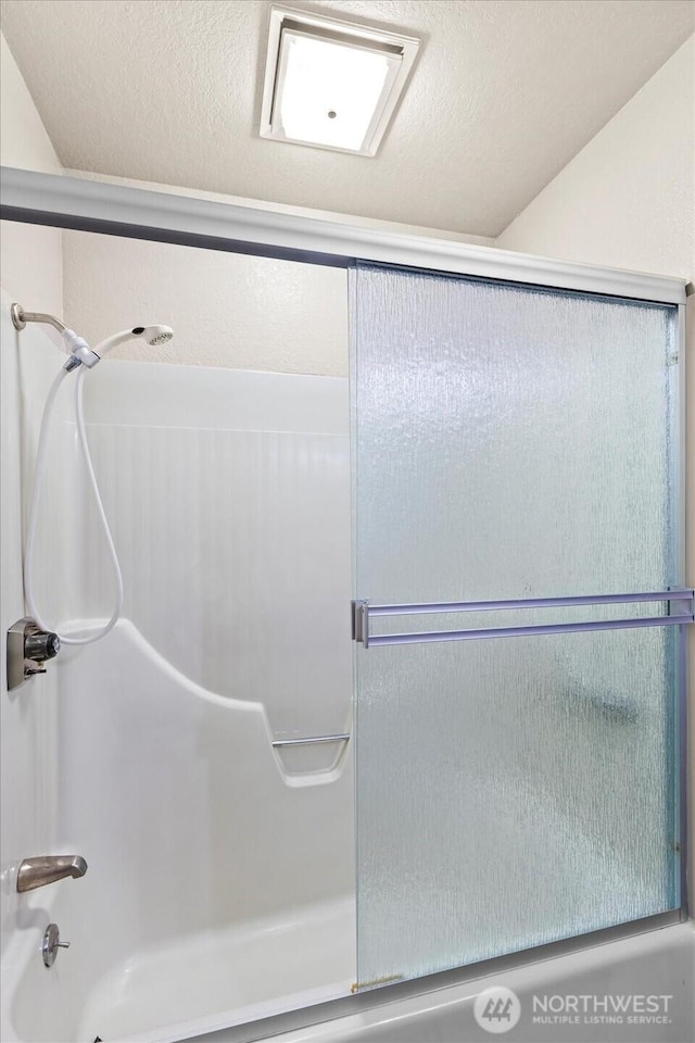 1125 Vista Pl, Edmonds, WA 98020 - full bathroom featuring shower / bath combination