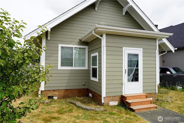 401 Emerson Ave, Hoquiam, WA 98550 - view of side of home with entry steps and crawl space