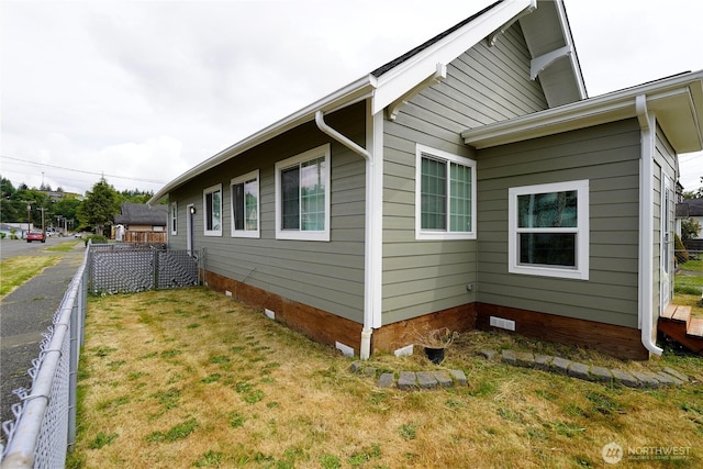 401 Emerson Ave, Hoquiam, WA 98550 - view of side of home featuring crawl space