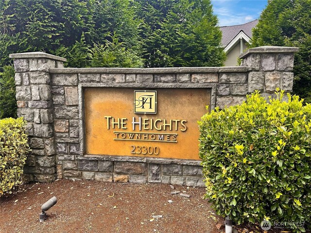 23300 SE Black Nugget Rd Unit J3, Issaquah, WA 98029 - view of community / neighborhood sign