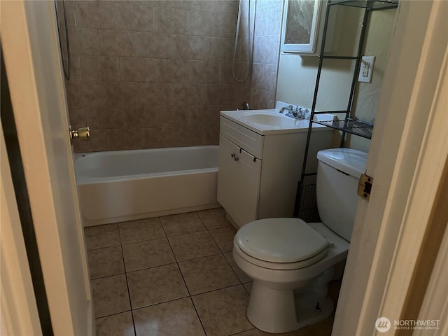 1421 Fairmount Ave, Shelton, WA 98584 - full bath featuring tile patterned floors, vanity, and  shower combination