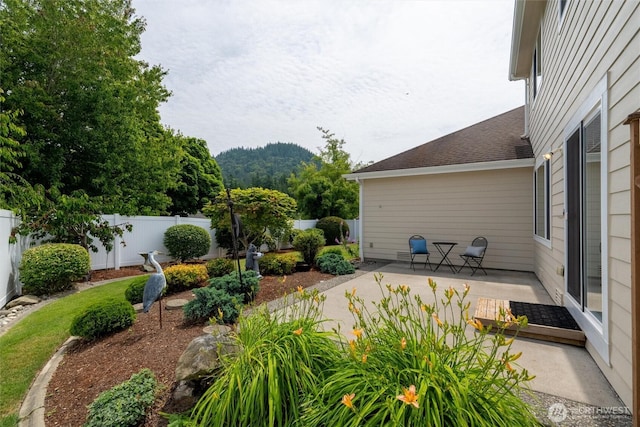 2108 S 18th St, Mount Vernon, WA 98274 - fenced backyard featuring a patio area