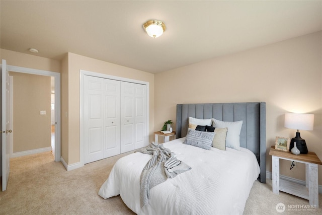 2108 S 18th St, Mount Vernon, WA 98274 - bedroom featuring carpet flooring and a closet