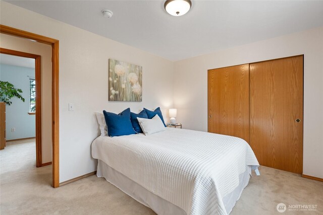5207 170th St E, Tacoma, WA 98446 - bedroom featuring light colored carpet and a closet
