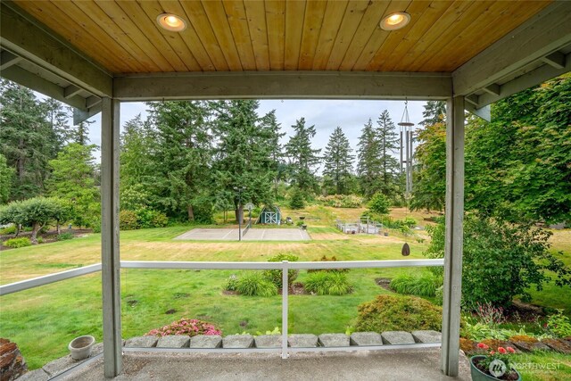 5207 170th St E, Tacoma, WA 98446 - view of unfurnished sunroom