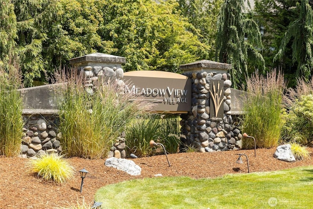 16107 NE 90th Way Unit 3304, Redmond, WA 98052 - community sign with a wooded view