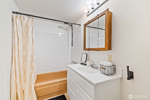 6719 46th Ave S, Seattle, WA 98118 - bathroom with shower / bath combo and vanity