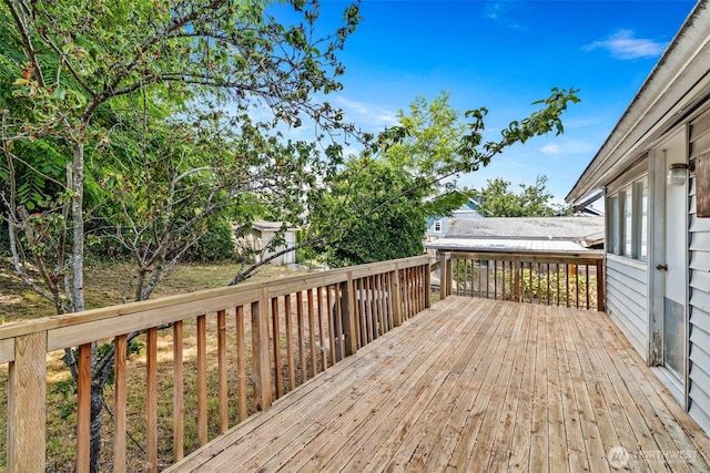 6719 46th Ave S, Seattle, WA 98118 - view of wooden terrace