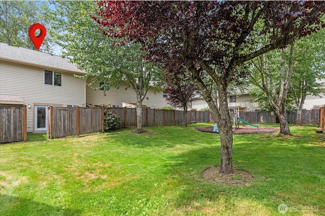 115 124th St SE Unit G5, Everett, WA 98208 - fenced backyard with a playground