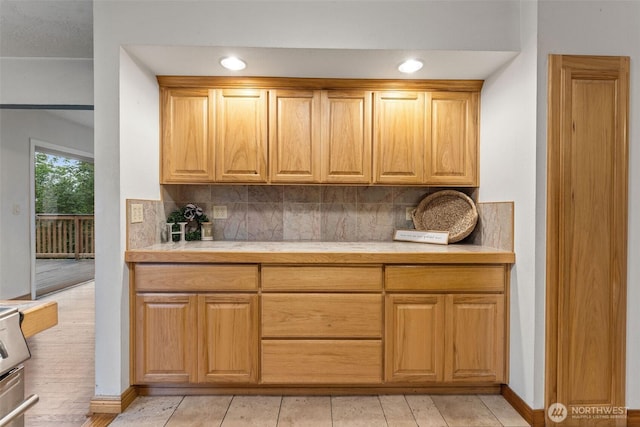 123 Scenic View Dr, Longview, WA 98632 - kitchen featuring light countertops, tasteful backsplash, and recessed lighting