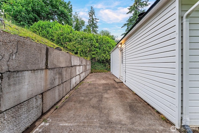 123 Scenic View Dr, Longview, WA 98632 - view of property exterior featuring a patio