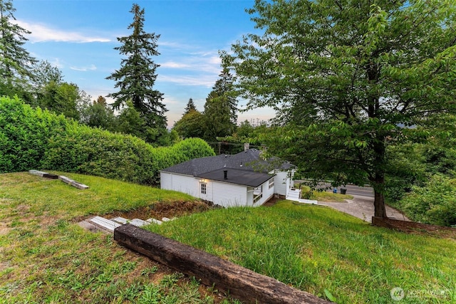 123 Scenic View Dr, Longview, WA 98632 - view of side of property featuring a yard
