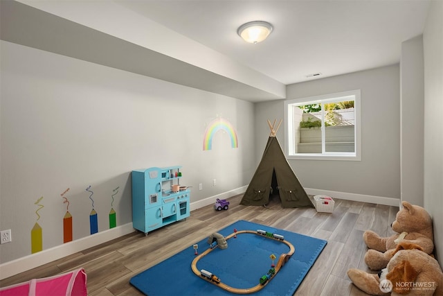 32701 SE 43rd St, Fall City, WA 98024 - playroom with baseboards and wood finished floors