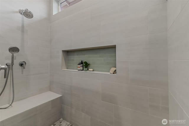 18500 NE 79th, Vancouver, WA 98682 - bathroom with tiled shower