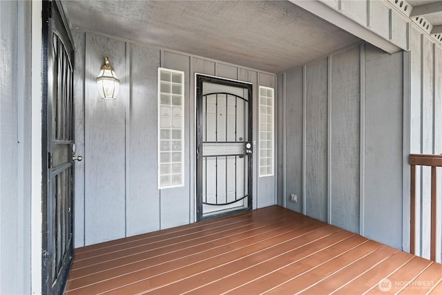 9910 Fairview Lake Rd SW, Port Orchard, WA 98367 - doorway to property