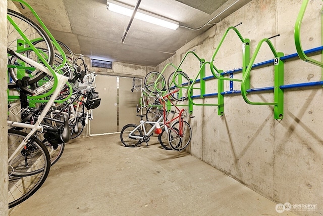 655 Crockett St Unit B304, Seattle, WA 98109 - garage with bike storage