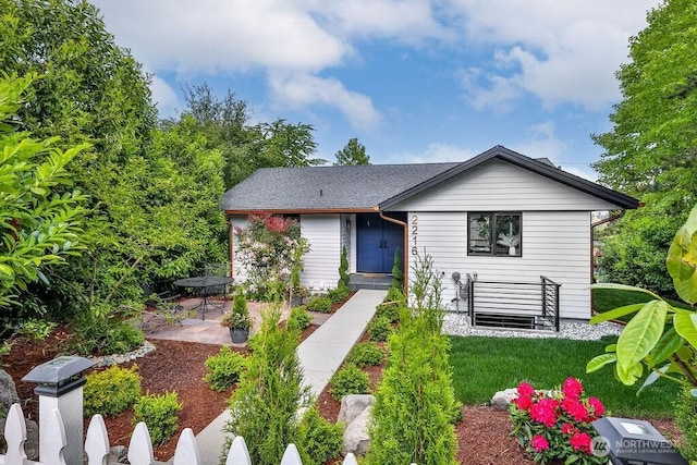 2216 18th Ave S, Seattle, WA 98144 - bungalow-style home featuring a patio