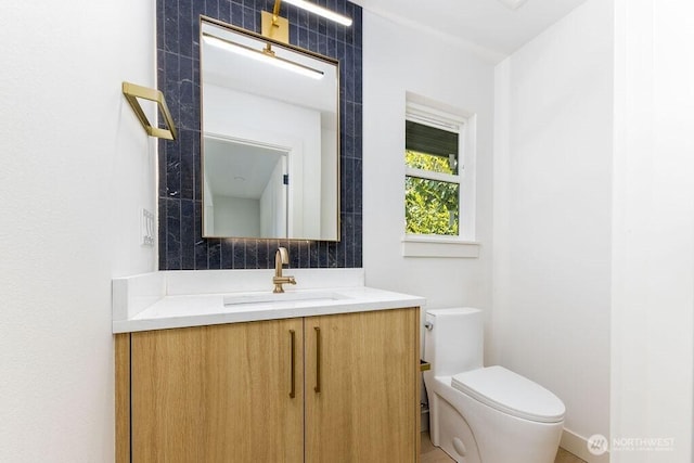 2216 18th Ave S, Seattle, WA 98144 - bathroom with toilet and vanity
