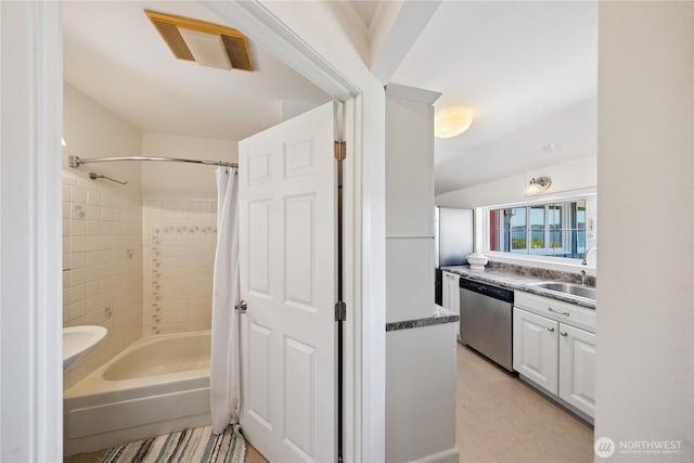 4448 S Shore Dr, Anacortes, WA 98221 - bathroom with shower / bath combo and vanity