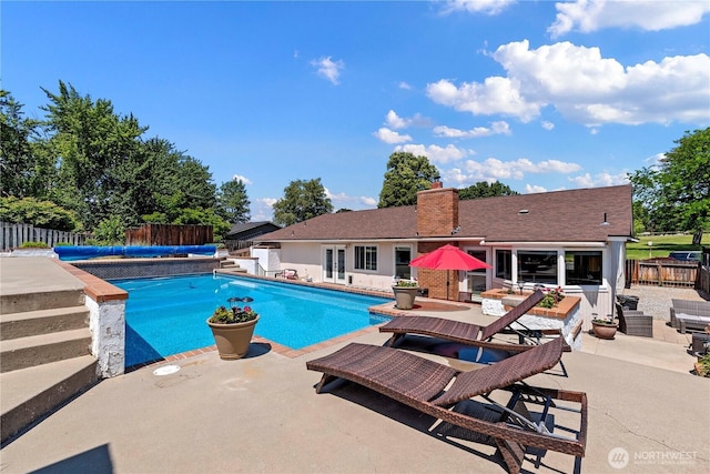 1220 SE 2nd St, East Wenatchee, WA 98802 - view of pool featuring a fenced backyard and a patio area