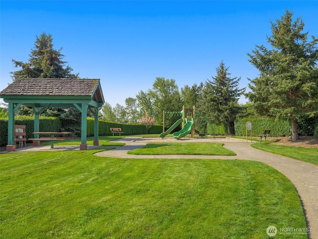 1206 S 36th Pl, Renton, WA 98055 - view of community with a gazebo and a lawn