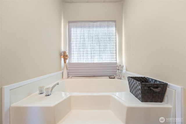 2641 Scotlac Dr SW, Olympia, WA 98512 - bathroom featuring a garden tub