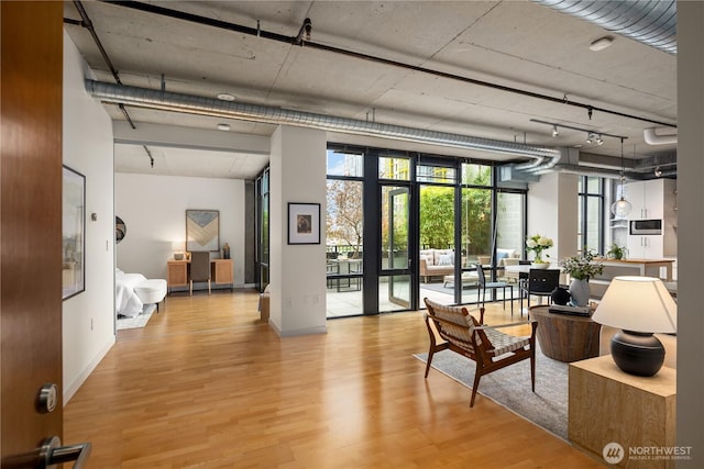 2720 3rd Ave Unit 412, Seattle, WA 98121 - view of common area