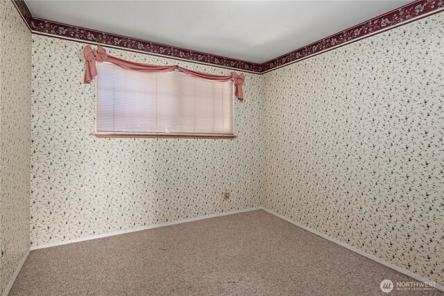 5017 Harbor Hills Dr, Freeland, WA 98249 - unfurnished room featuring carpet and wallpapered walls
