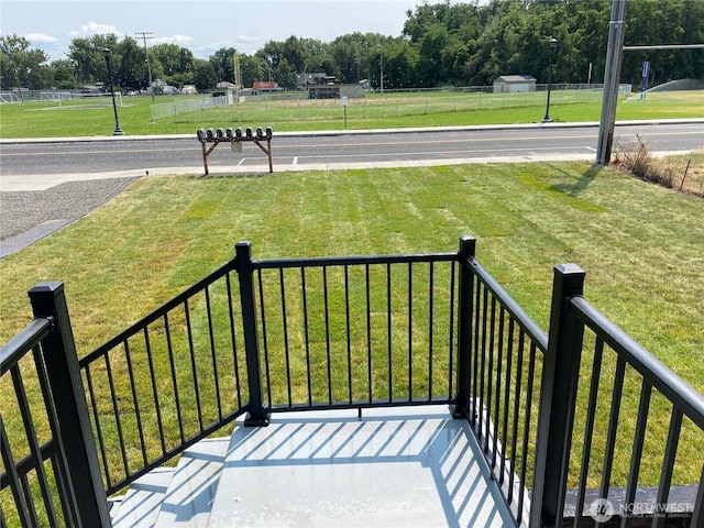 604 SW 4th St, College Place, WA 99324 - view of balcony