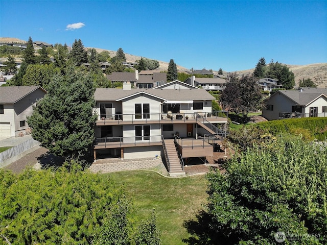 622 Vista View Pl, East Wenatchee, WA 98802 - back of property with stairs, a residential view, and a yard