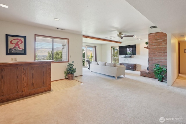 622 Vista View Pl, East Wenatchee, WA 98802 - living area featuring light carpet and ceiling fan