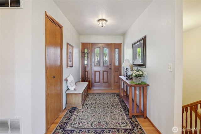 622 Vista View Pl, East Wenatchee, WA 98802 - entryway with light wood-type flooring