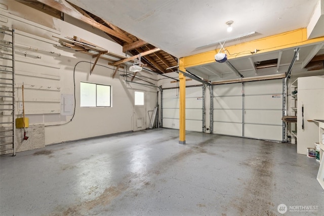 9132 NE 143rd Pl, Kirkland, WA 98034 - view of garage