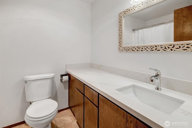 921 Pershing Ave Unit 101, Bremerton, WA 98312 - full bath featuring vanity and tile patterned flooring