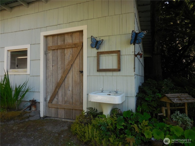 3649 Long Lake Rd SE, Port Orchard, WA 98366 - property entrance