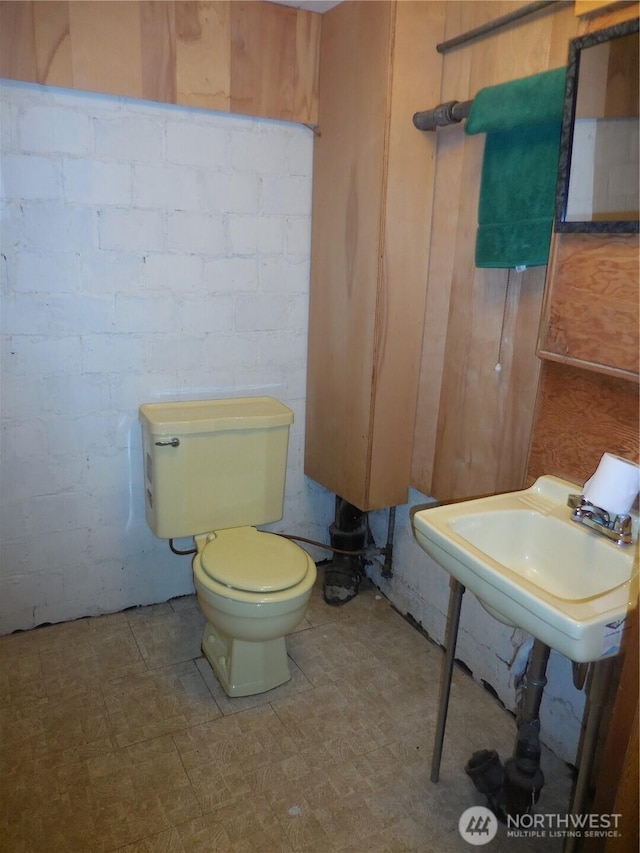 3649 Long Lake Rd SE, Port Orchard, WA 98366 - half bathroom featuring toilet and tile patterned floors
