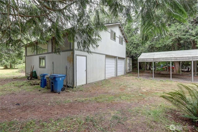 31109 202nd Ave SE, Kent, WA 98042 - view of yard featuring a detached garage