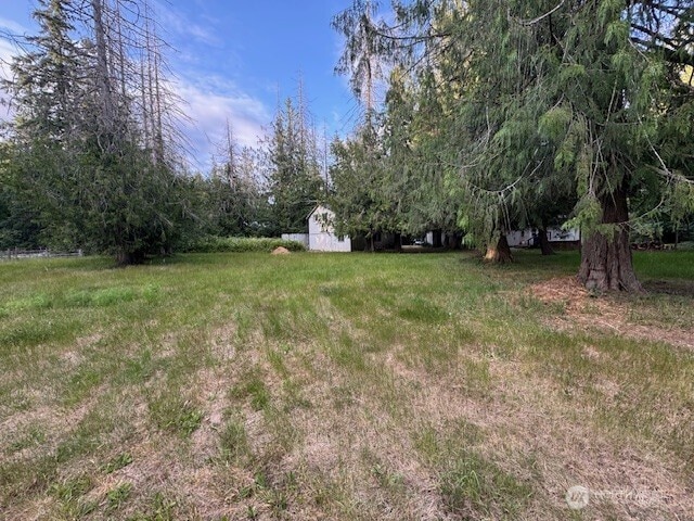 31109 202nd Ave SE, Kent, WA 98042 - view of yard with a barn and an outbuilding