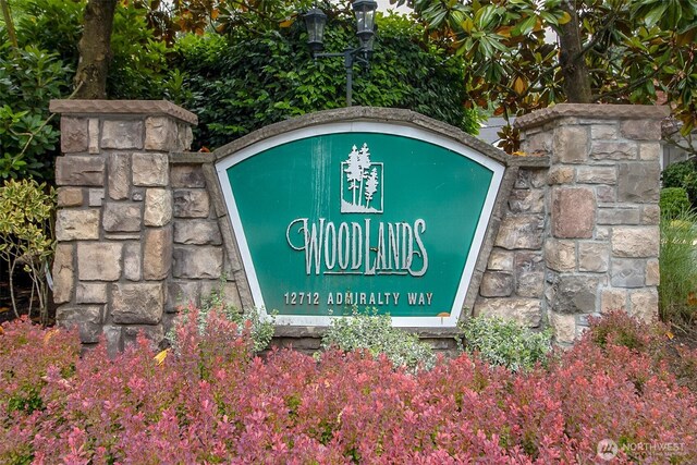 12712 Admiralty Way Unit F106, Everett, WA 98204 - view of community sign