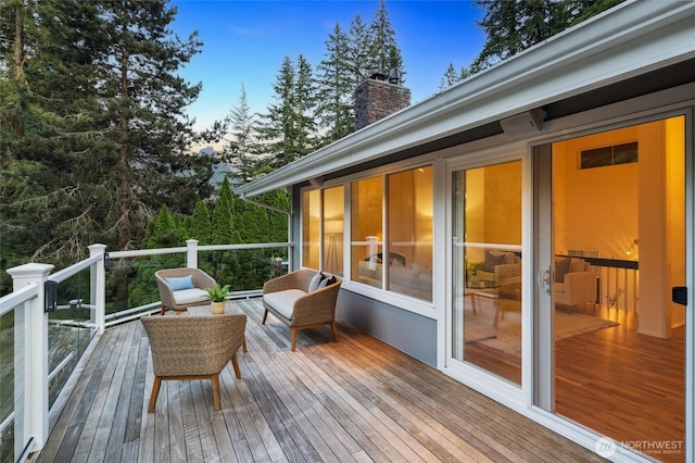 1564 Hillside Dr SE, Issaquah, WA 98027 - view of wooden deck