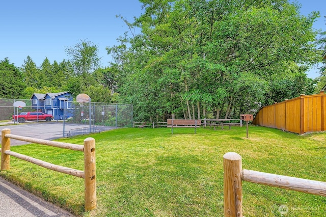 9806 6th Pl SE, Lake Stevens, WA 98258 - view of yard featuring basketball court