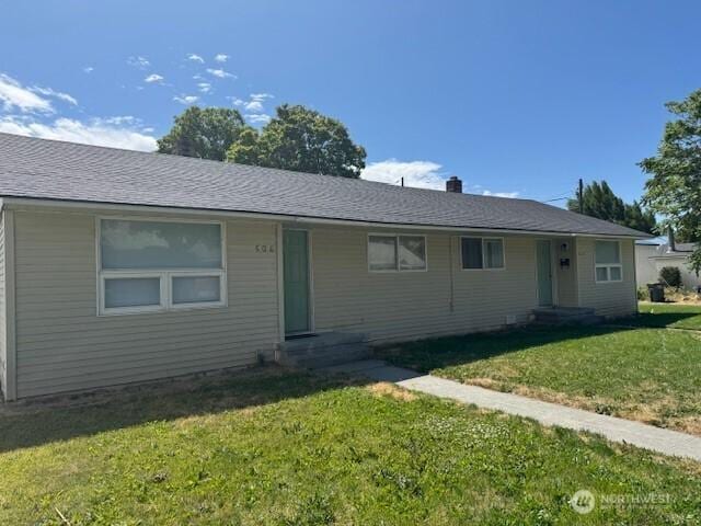 506 SW D St Unit 512, Ephrata, WA 98823 - ranch-style house featuring a front yard and a chimney
