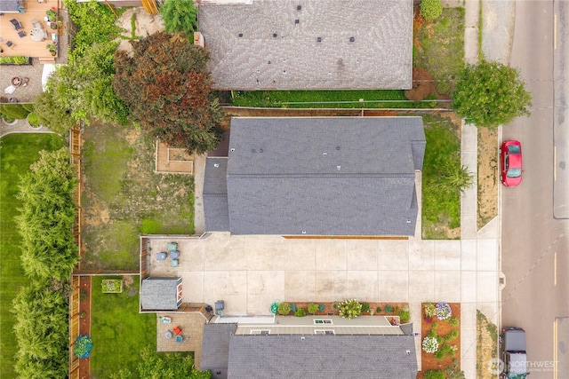 814 9th St SW, Puyallup, WA 98371 - drone / aerial view